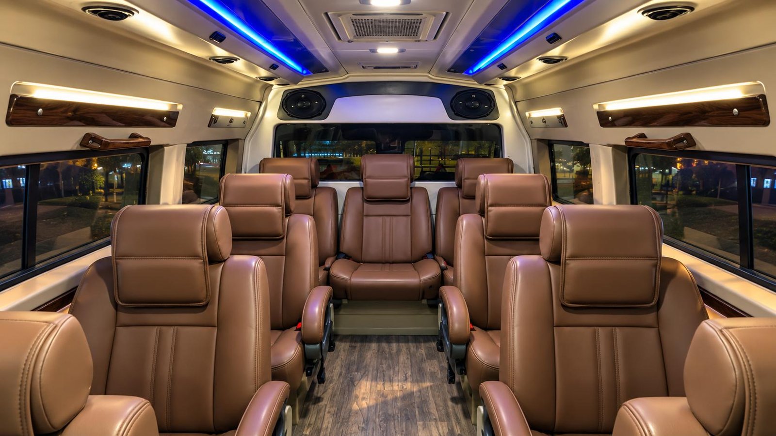 9 Seater Tempo Traveller